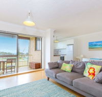 Beachside Bliss 12 Kingsway - Accommodation Coffs Harbour