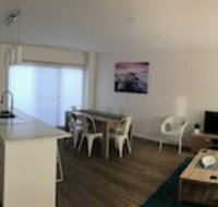 Santa Monica Lodge - Accommodation Coffs Harbour