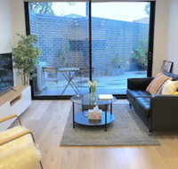 Pride Benleigh Apartment with Garden - Accommodation Coffs Harbour