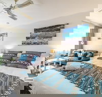 Aqua Waves Glenelg Central Studio Apt - Accommodation Coffs Harbour