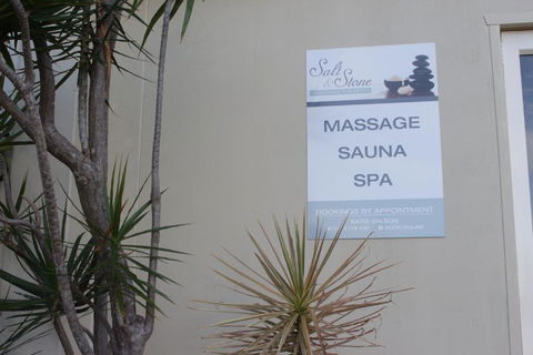Aqualuna Apartments - Accommodation Coffs Harbour 4