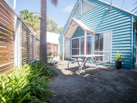 Affordable Twin Peaks 1 - Accommodation Coffs Harbour 3