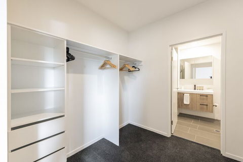 Astra Apartments Broadmeadow - Accommodation Coffs Harbour 4
