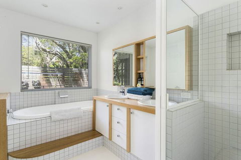 Amaranthine Abodes - Accommodation Coffs Harbour 1