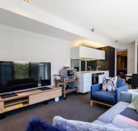 Rosa 2BDR Richmond Apartment - Accommodation Coffs Harbour