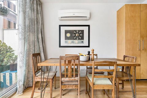 Zelda 1 Bedroom Central CBD Apartment - Accommodation Coffs Harbour 2