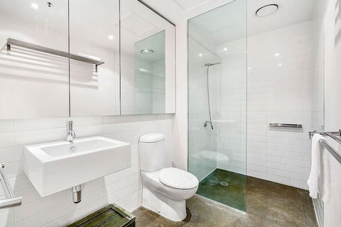 Zelda 1 Bedroom Central CBD Apartment - Accommodation Coffs Harbour 1