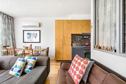 Zelda 1 Bedroom Central CBD Apartment - Accommodation Coffs Harbour 4