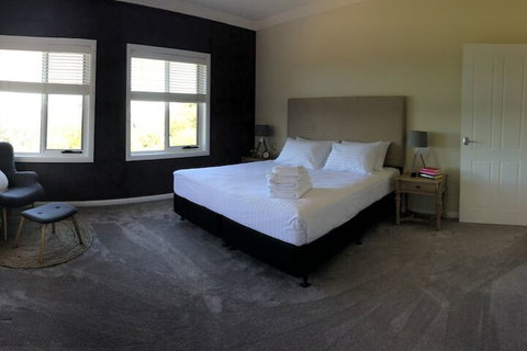 Bridgewings Lighthouse Beach - Accommodation Coffs Harbour 4