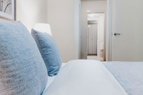 Absolute Riverfront One Bedroom Apartment - Accommodation Coffs Harbour 4