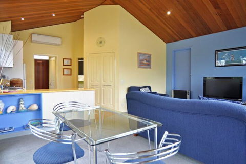 THE Sails 4 Linen Included Central Location - Accommodation Coffs Harbour 5