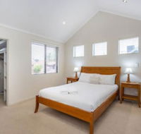 Coode Street Townhouse - Accommodation Coffs Harbour