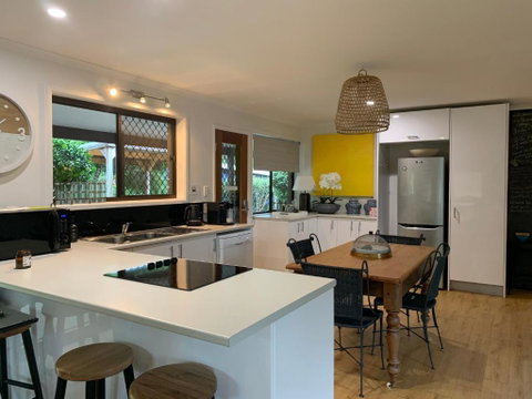 Maleny Arthouse Cottage - Accommodation Coffs Harbour 4