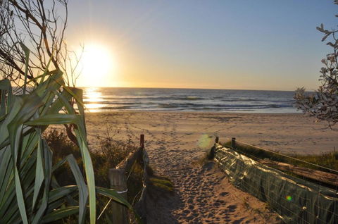 A SWEET ESCAPE Alkira - Accommodation Coffs Harbour 2