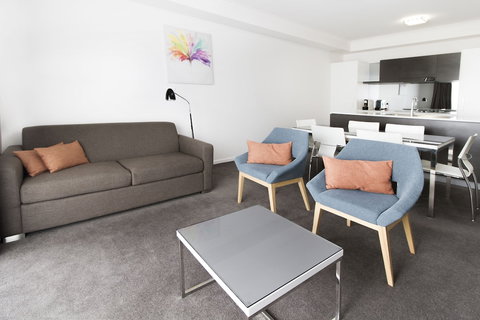 Abode Tuggeranong - Accommodation Coffs Harbour 5