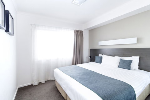 Abode Tuggeranong - Accommodation Coffs Harbour 3