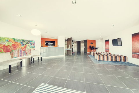 Abode Tuggeranong - Accommodation Coffs Harbour 2
