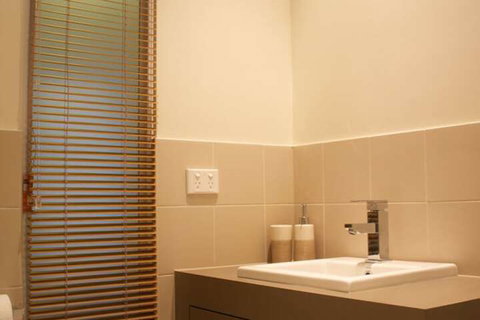 Mia Mia Executive Apartments - Accommodation Coffs Harbour 5