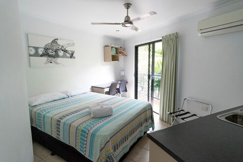 Airlie Beach Motor Lodge - Accommodation Coffs Harbour 7