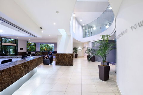 Peninsular Beachfront Resort - Accommodation Coffs Harbour 2
