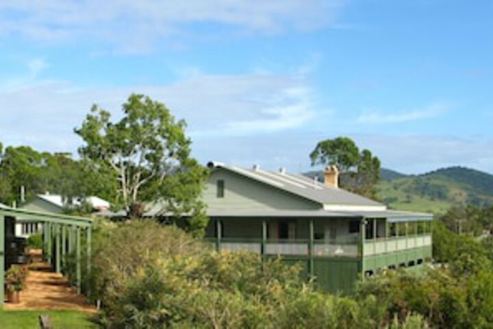 Amamoor QLD Accommodation Coffs Harbour