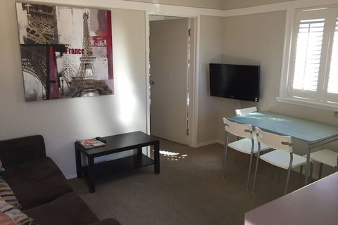 Brisbane Street Studios - Accommodation Coffs Harbour 7