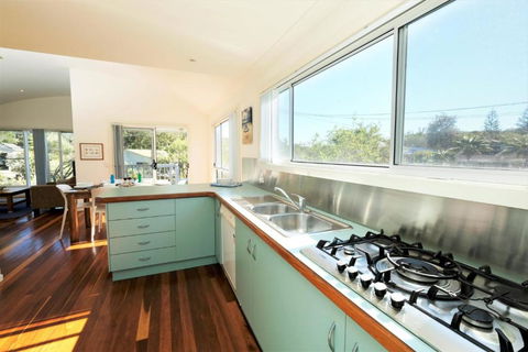 SPINNAKER 2 - Accommodation Coffs Harbour 2