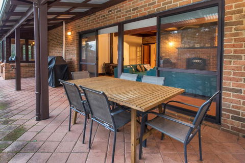 A Hidden Bush Delight - Accommodation Coffs Harbour 3