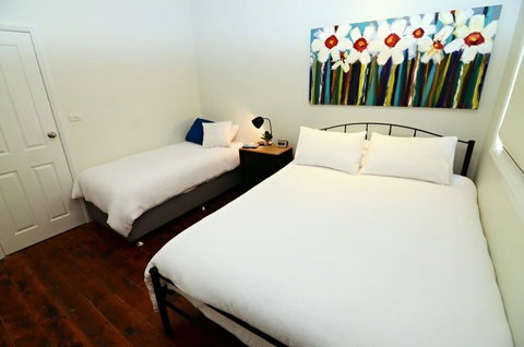 Thelma's Temora - Accommodation Coffs Harbour 2