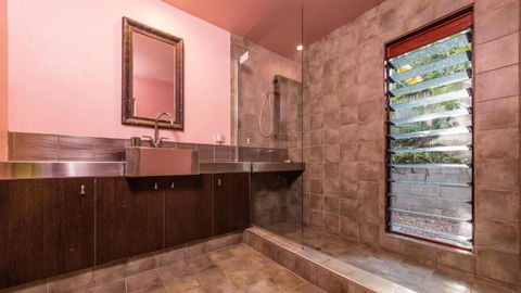 CELADON Holiday House - Accommodation Coffs Harbour 2
