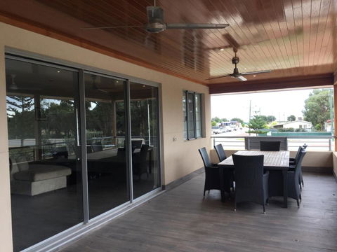 Blue Sky Apartment - Accommodation Coffs Harbour 1