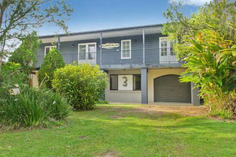 Bonny Beach House Holiday Accommodation With Pool - Accommodation Coffs Harbour 0