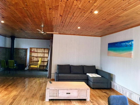 Romantic Getaway With Spa & Wifi Pet Friendly - Accommodation Coffs Harbour 4