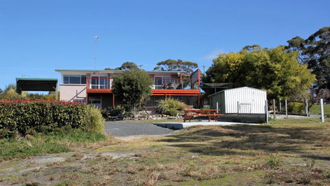 BAY Of FIRES SEACHANGE Ocean Frontage - Accommodation Coffs Harbour 6