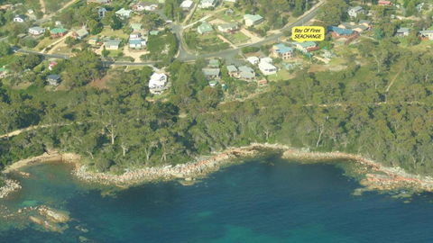 BAY Of FIRES SEACHANGE Ocean Frontage - Accommodation Coffs Harbour 4