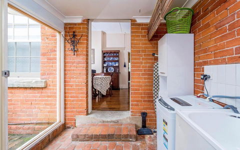 Azile 1875 Heritage Victorian Duplex - Accommodation Coffs Harbour 2
