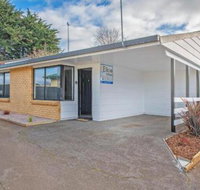 Elkie Villa 2 Bedroom Unit Burnie - Accommodation Coffs Harbour