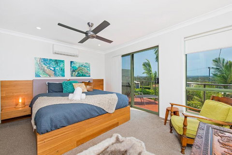 Panorama Beach House - Accommodation Coffs Harbour 6