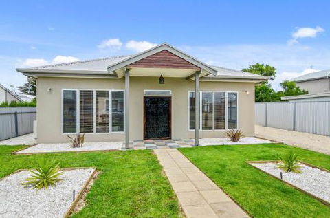 Zaahira House - Accommodation Coffs Harbour 1