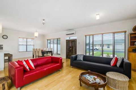 Zaahira House - Accommodation Coffs Harbour 4