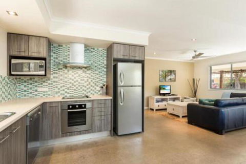 At Melaleuca 3 - Accommodation Coffs Harbour 0