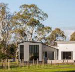 Pomonal Estate Mt. Cassell Villa - Accommodation Coffs Harbour