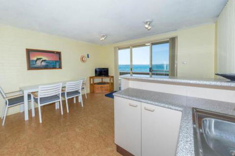 Alcheringa Unit 1 / 32 Sandy Point Road - Accommodation Coffs Harbour 3