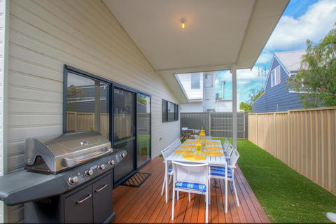 A Little Luxury In Town - Accommodation Coffs Harbour 2