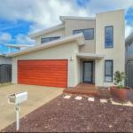 A Little Luxury In Town - Accommodation Coffs Harbour 0