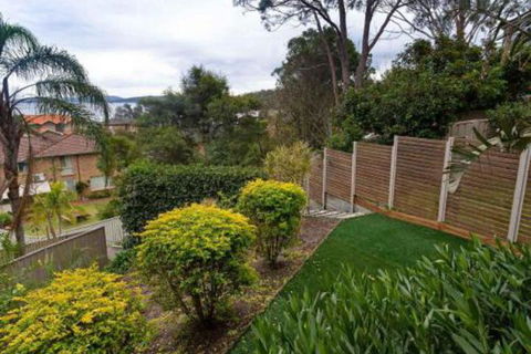 Aislinn 3 / 273 Corrie Parade Air Con Water Views BBQ - Accommodation Coffs Harbour 2