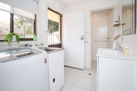 Allure Apartments Central - Accommodation Coffs Harbour 6
