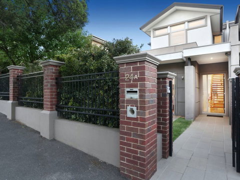 Kew Luxurious Townhouse - Accommodation Coffs Harbour 2