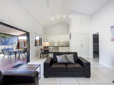 Tais Hideaway - Accommodation Coffs Harbour 1