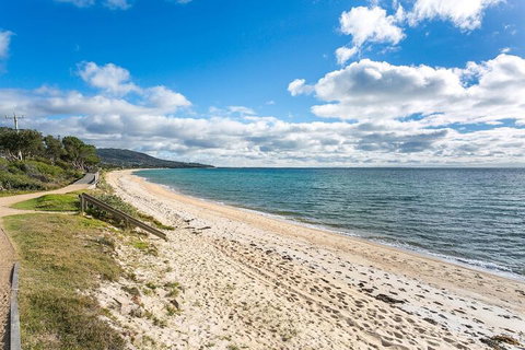 Foreshore Beach House Ideal Family Spot - Accommodation Coffs Harbour 7